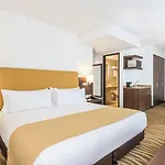 Holiday Inn Express&Suites Bogota Zona Financiera, an IHG Hotel