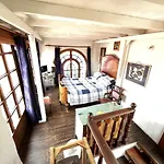 La Casa Azul Del Ventorrillo: Hospedaje Historico