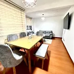 “Hermoso Y Comodo Apartamento Cerca Al Aeropuerto!