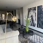 Hermoso Elegante Moderno