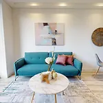 Fabulous And Cozy 2-Bedroom Apartment