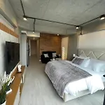 Loft Moderno Y Elegante