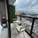Loft Moderno Y Elegante
