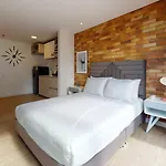 406-811 Hippie Chic Suites Chapinero
