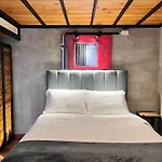 211 Aparta Studio Boutique En Mansion Siglo XIX