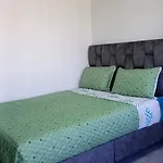 Aparta Hotel Los Nogales