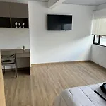 Serenity Suites Una Hab 204