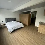 Serenity Suites Una Hab 204