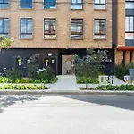 Excellent Location Brand New Apartment In Santa Barbara