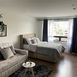 Apartaestudio-Wifi-Parqueadero Gratis