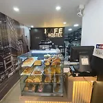 Kafe & Hostel