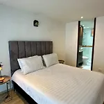 Amplios Duplex 3 Habitaciones Calle 109