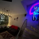Gato Neon Hostel