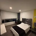 Apartamento Central, Espacioso, Comodo, Calido Y Tranquilo