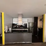 Apartamento Central, Espacioso, Comodo, Calido Y Tranquilo