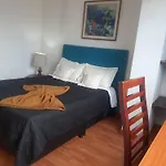 Room In Guest Room - En El Sector De Corferias