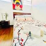 Hotel Casa Cerca A Unicentro Y Clinica Santa Fe En Usaquen