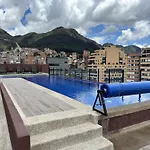 Moderno Apto En Chapinero, A Pasos Del Parque De Los Hippies Con Piscina, Gimnasio Y Zonas Comunes