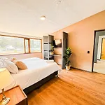 Villa Bamboo Oasis