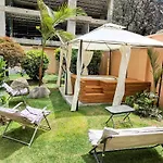 Villa Bamboo Oasis