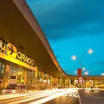Travelers House 5 Minutes Close To The Airport