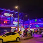 Travelers House 5 Minutes Close To The Airport