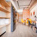 Skyline Suites - Elegant Living With Coworking & Scenic Views