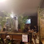 Portelli Hostal-Zona G Para Extranjeros