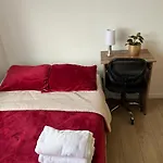 Habitacion Con Vista De La Ciudad En Fontibon
