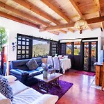 Eco Cabana De Olga Con Vistas A La Ciudad De Bogota