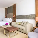 NH Collection Bogotá Royal Teleport