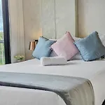 Skyline Suites - Elegant Living With Coworking & Scenic Views