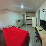 Apto Embajada, Corferias