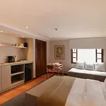 Modern Comfort In The Heart Of Zona G 202