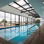72 HUB Apartments - Pool - Gym - Sauna - Pet Friendly
