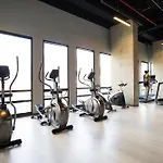 72 HUB Apartments - Pool - Gym - Sauna - Pet Friendly