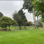 Confortable Apartasuite Cerca Al Parque Alcala