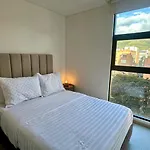 Apto De Dos Habitaciones Zona De La 93