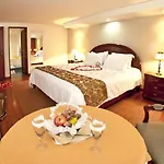 Centro Internacional Apartahotel