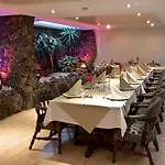 Centro Internacional Apartahotel