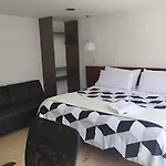 Amplio Apartamento Con Servicios Incluidos