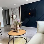 Unicentro Modern Apartments