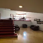 5 Star Apartment