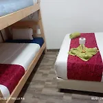 Elizabeth Hotel\'S International