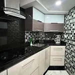 5 Star Apartment
