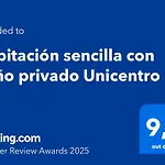 Habitación sencilla con baño privado Unicentro