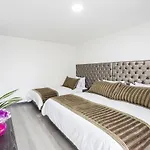 Hotel Airport Travel Corferias
