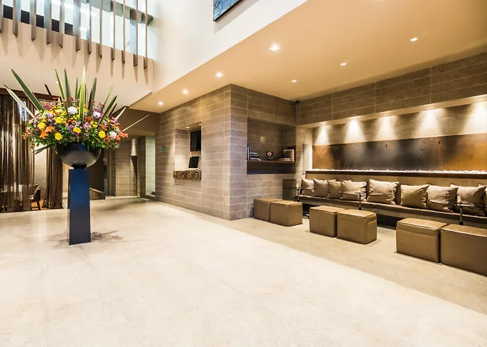 Hotel Rosales Plaza