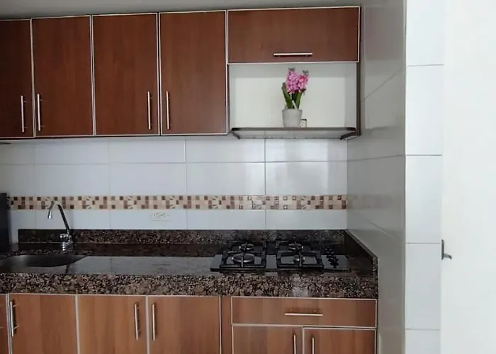 Hermoso Apartamento En Conjunto Cerrado Cerca Al Aeropuerto