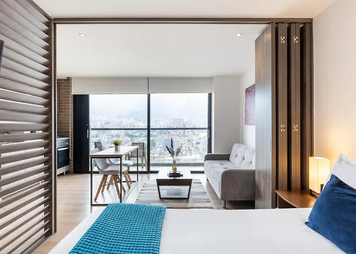 72 HUB Apartments - Pool - Gym - Sauna - Pet Friendly